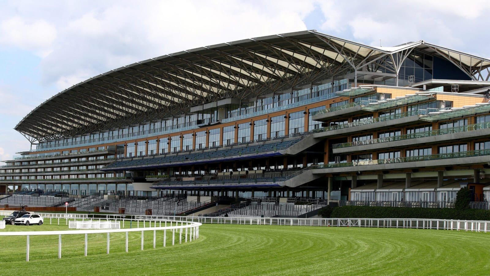 royal ascot races racecourse scaled