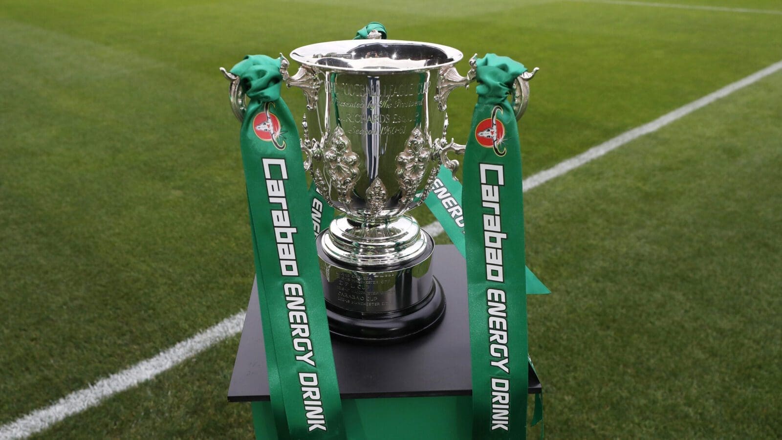 carabao cup trophy scaled